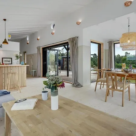 펜션 Awesome In With 4 Bedrooms Askeby