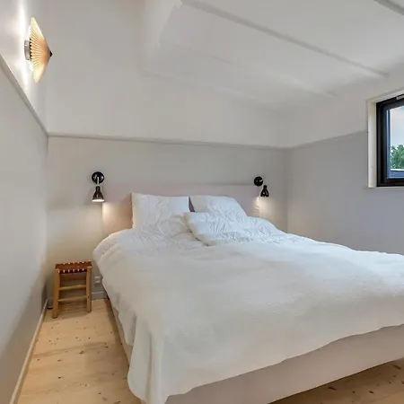 Awesome In With 4 Bedrooms Askeby